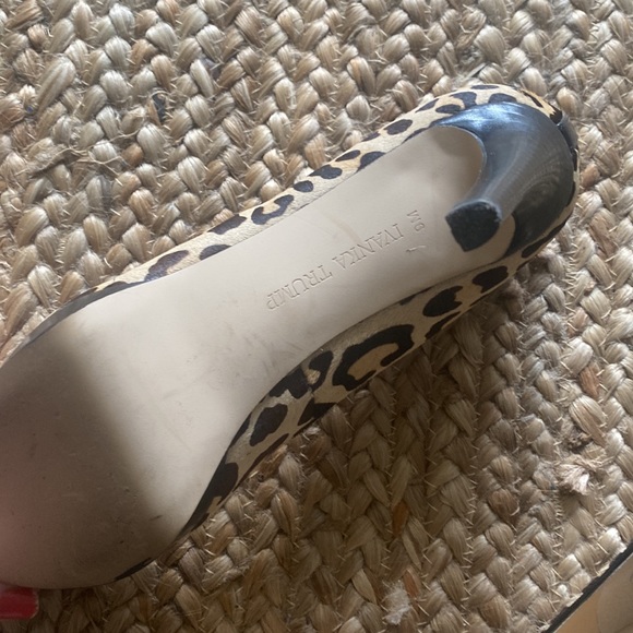 Leopard Ivanka Trump Heels - Picture 2 of 5